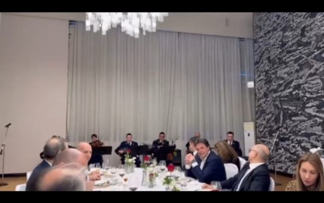 Prezident üçün Serbiyada "Ay Laçın" oxundu- VİDEO